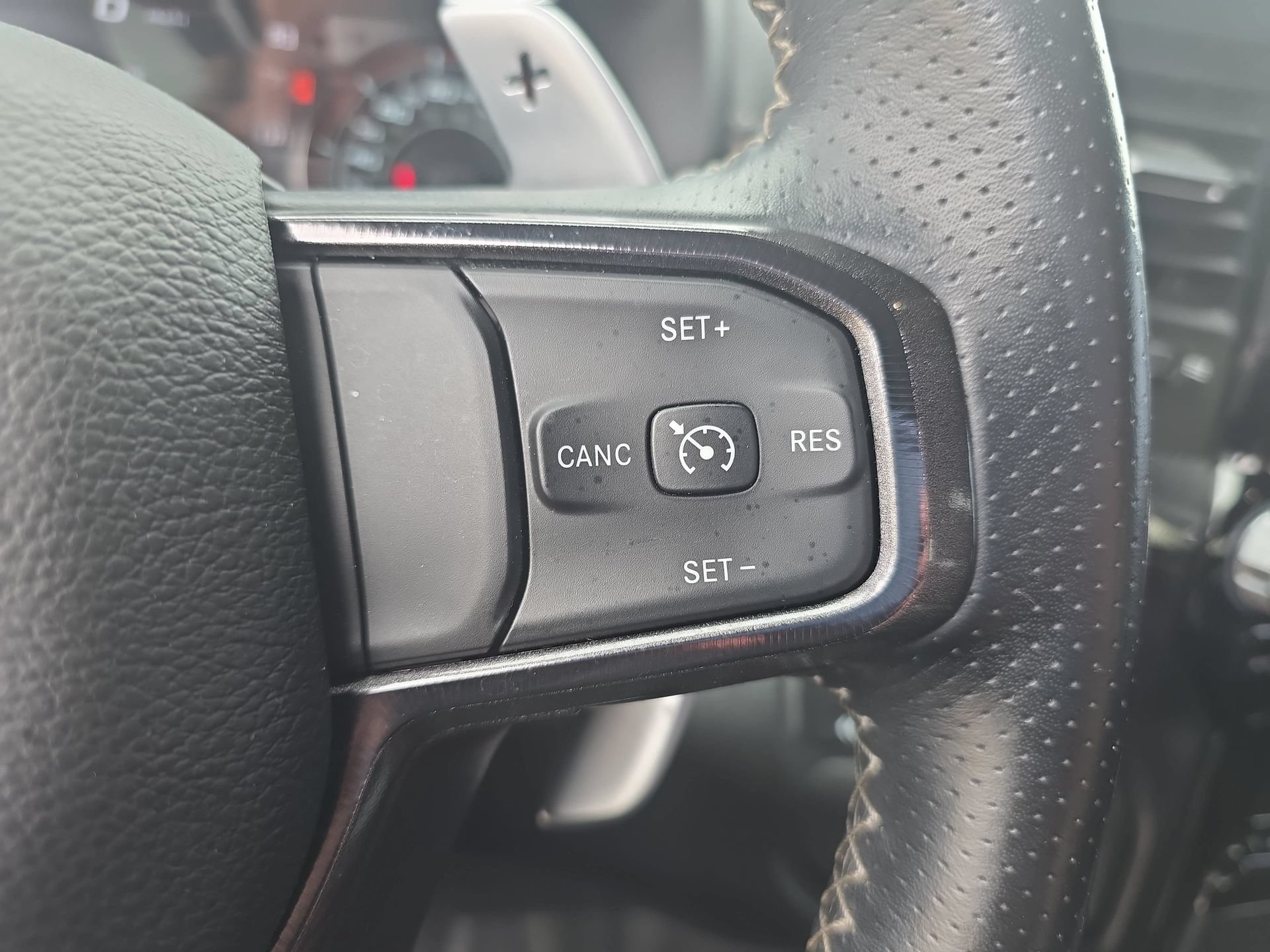 Used 2022 RAM 1500 TRX AWD/4WD image 18