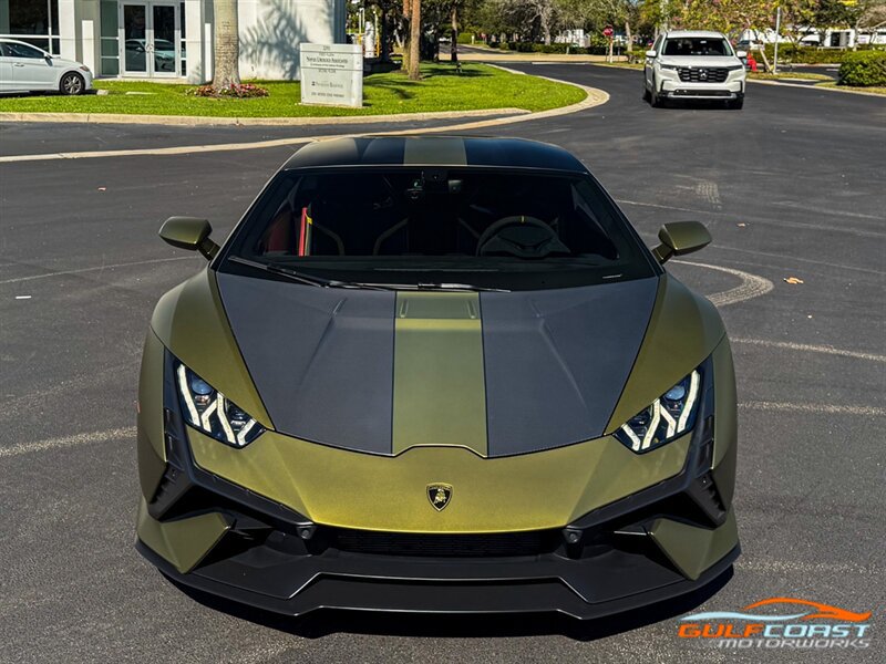 Used 2023 Lamborghini Huracan Tecnica RWD image 5