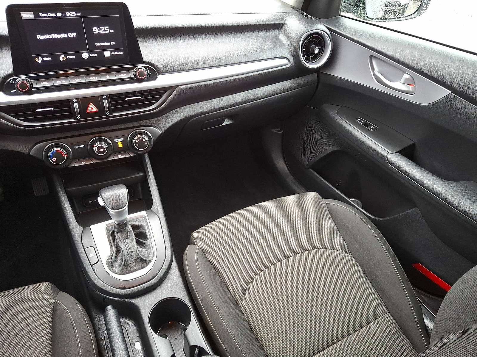 Used 2022 Kia Forte LXS image 12