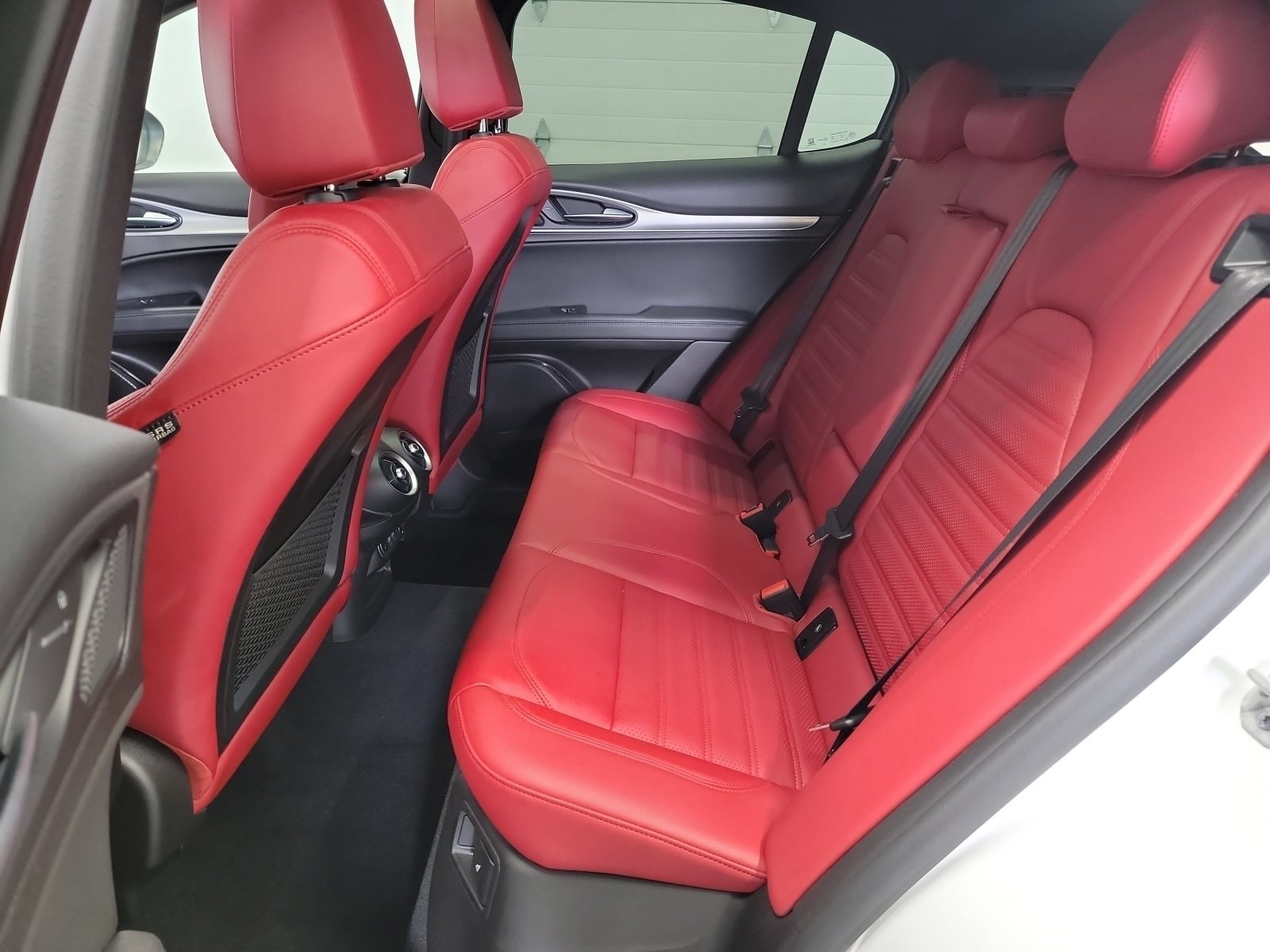 Used 2024 Alfa Romeo Stelvio Veloce AWD/4WD image 28