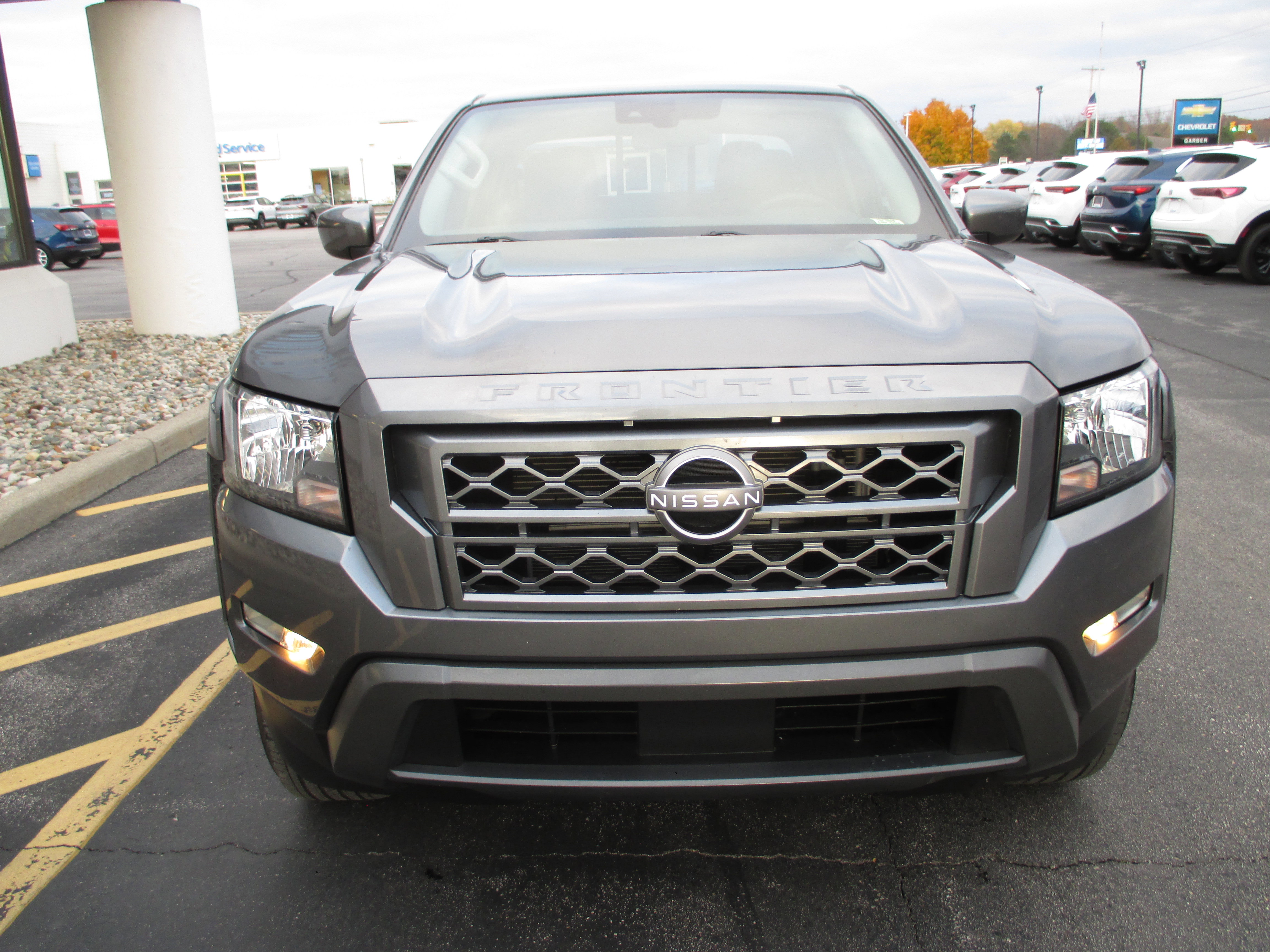 Used 2022 Nissan Frontier SV w/ Technology Package image 8