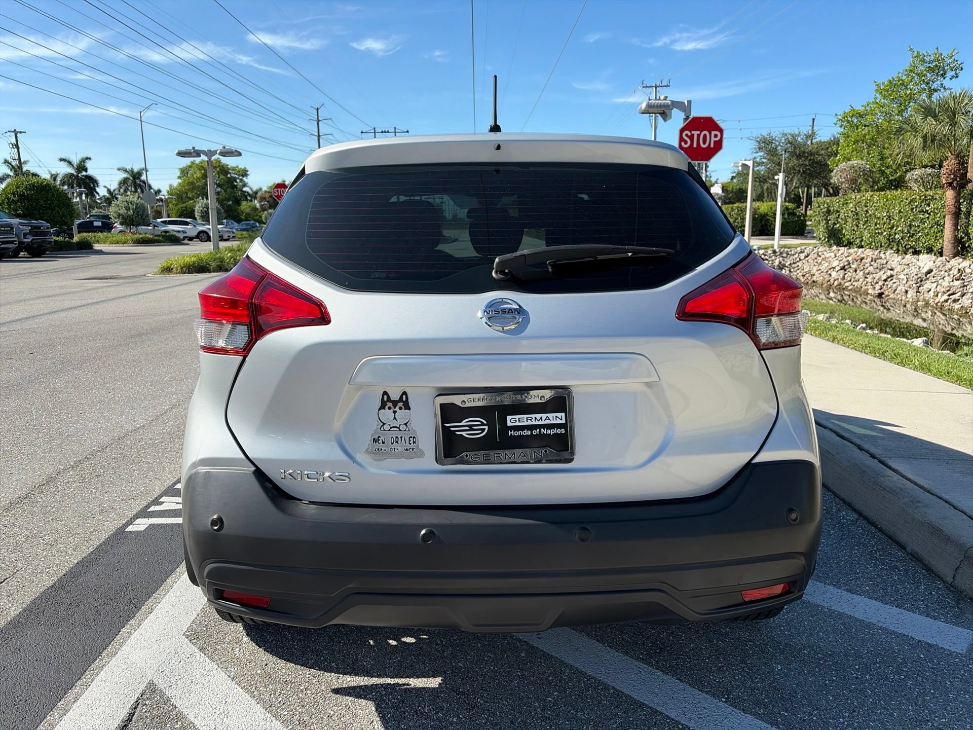 Used 2020 Nissan Kicks S FWD image 8