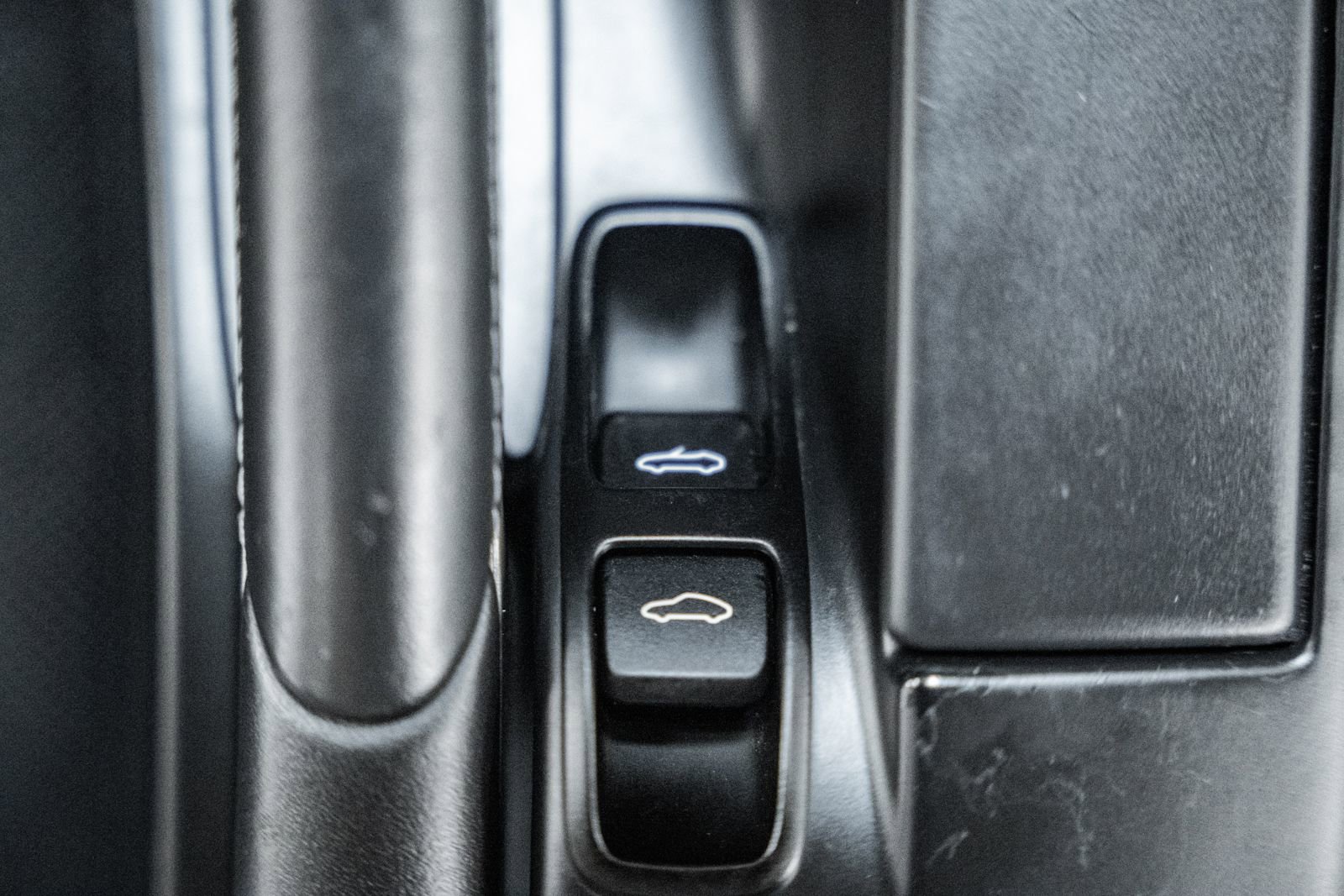 Used 2011 Porsche 911 Turbo S image 28