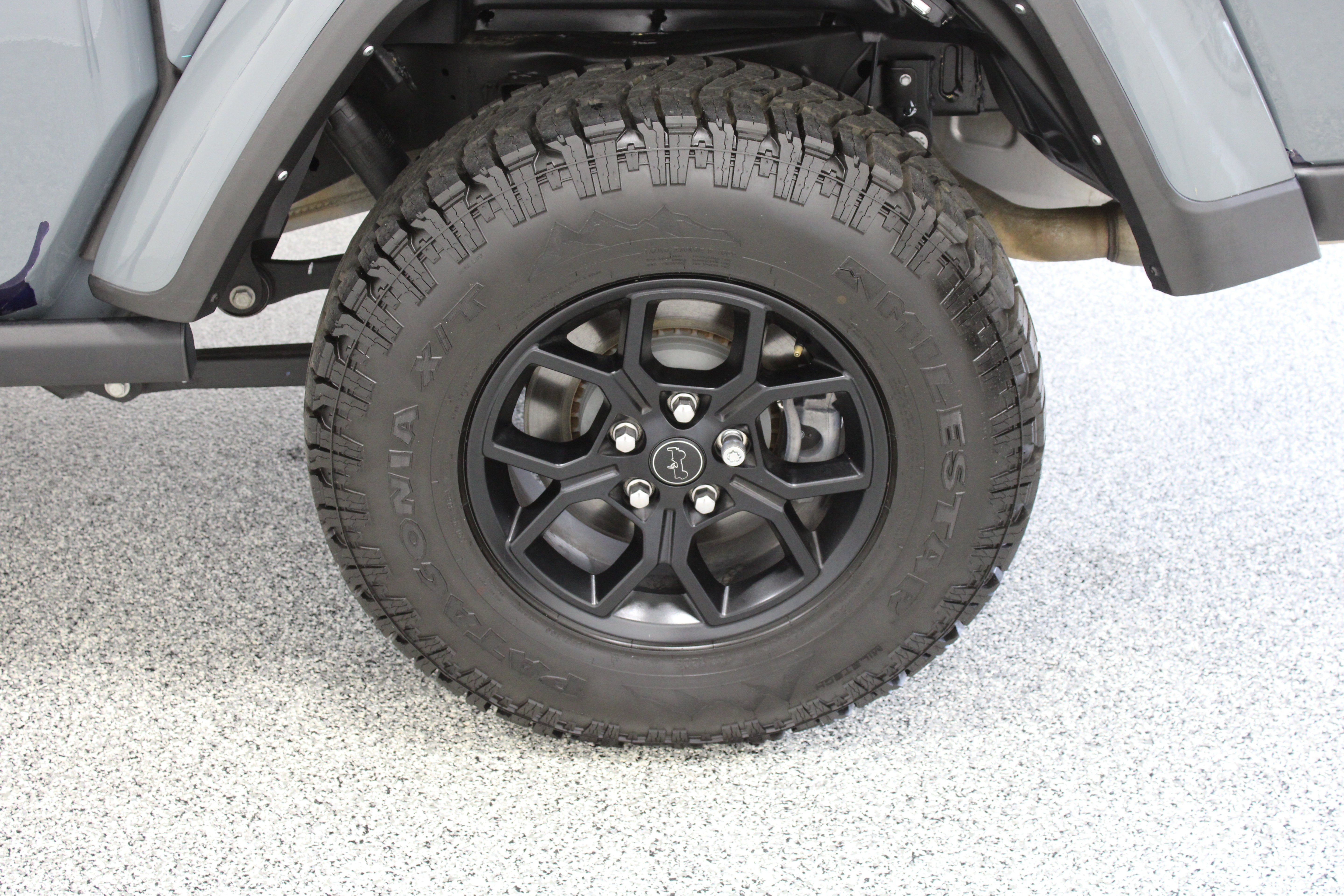 Used 2025 Jeep Gladiator Sport AWD/4WD image 9