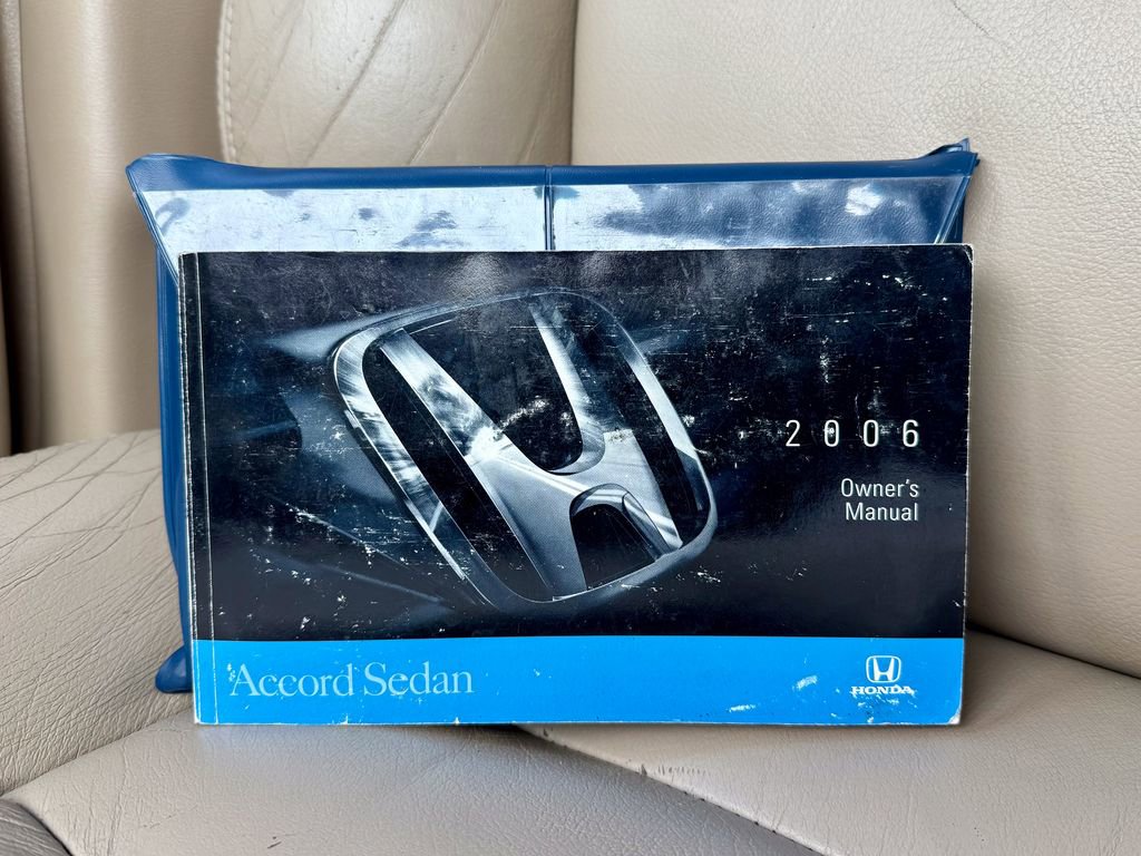 Used 2006 Honda Accord EX image 32
