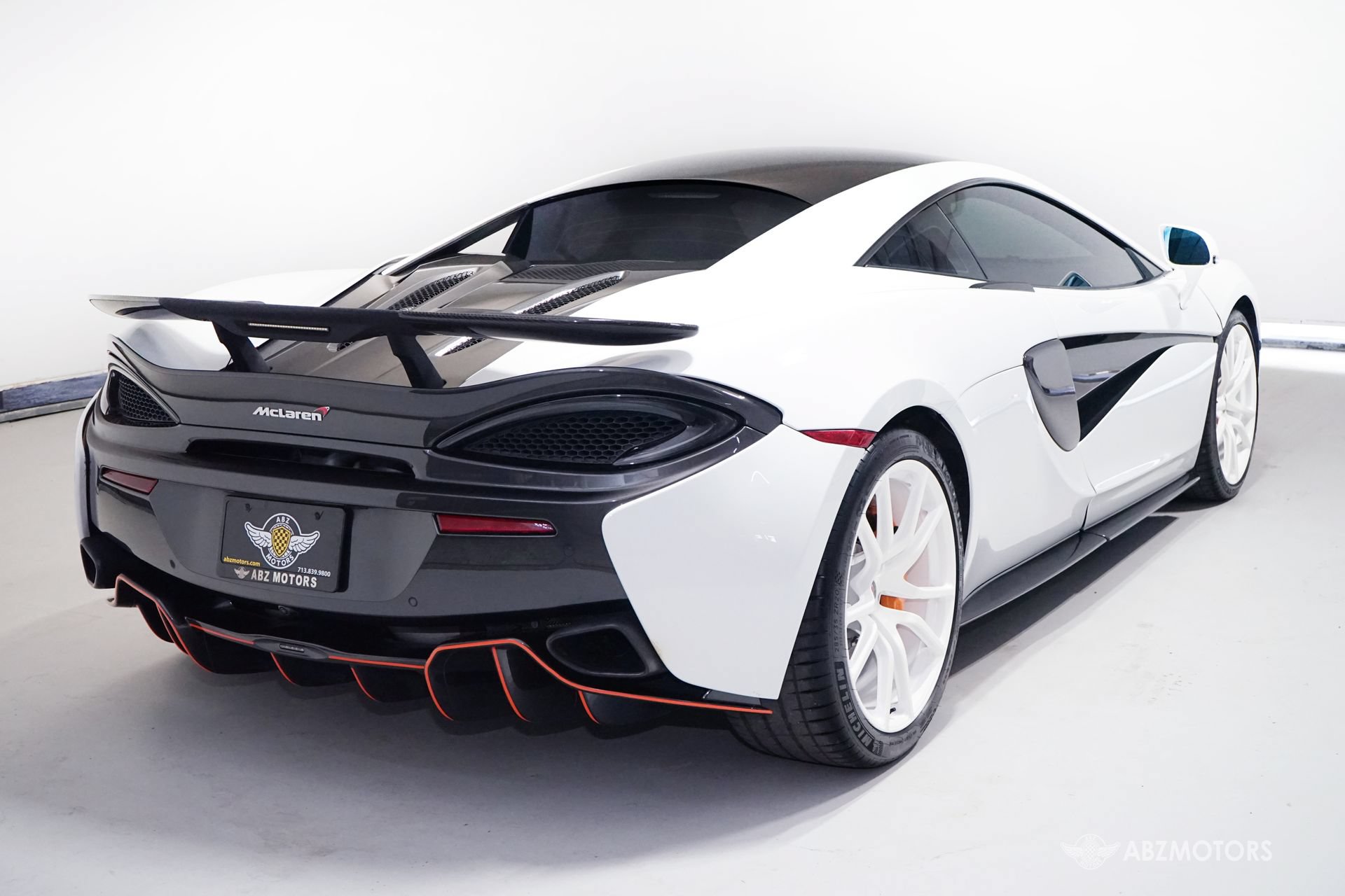 Used 2018 McLaren 570S Coupe RWD image 6