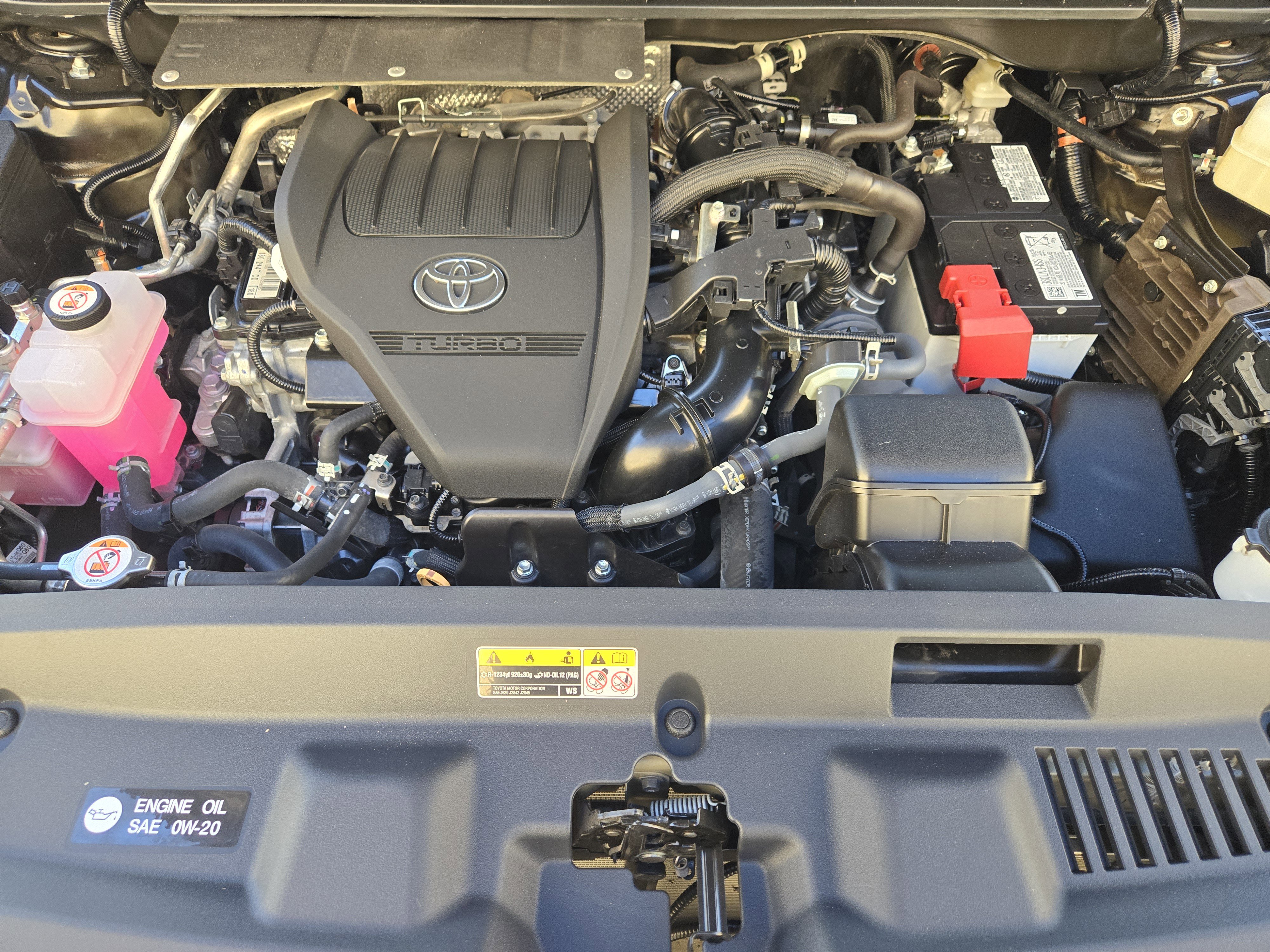 Used 2024 Toyota Highlander XLE image 35