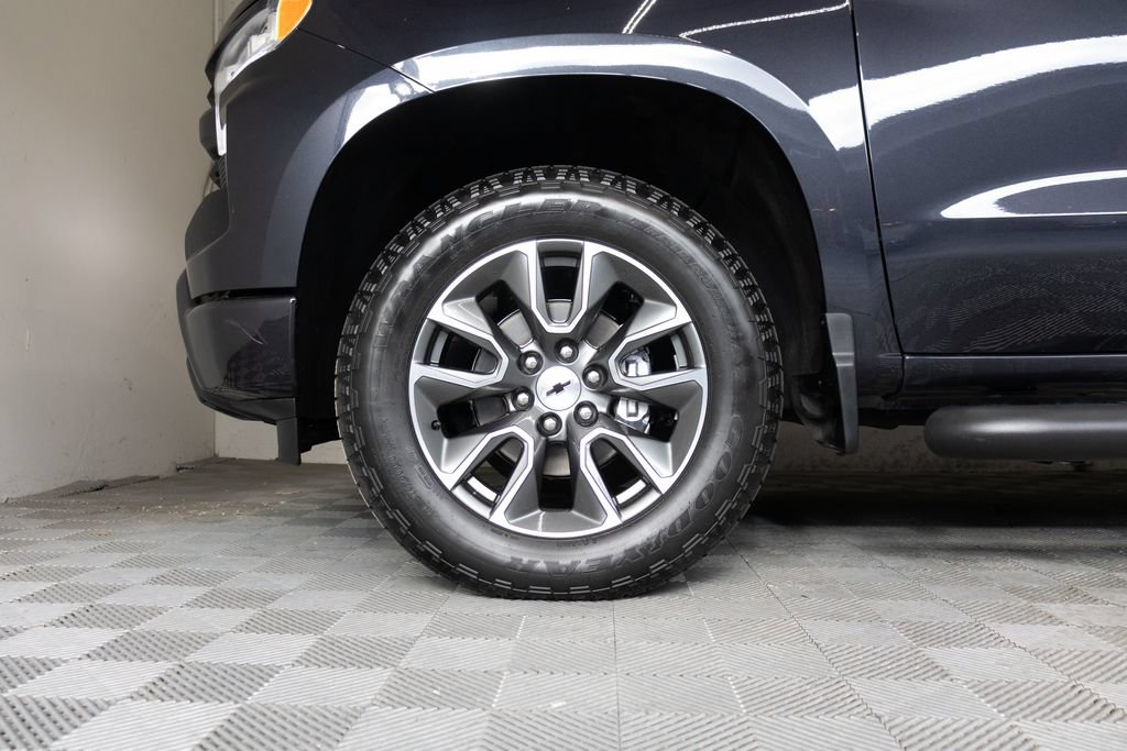 Used 2023 Chevrolet Silverado 1500 RST w/ All Star Edition Plus AWD/4WD image 9