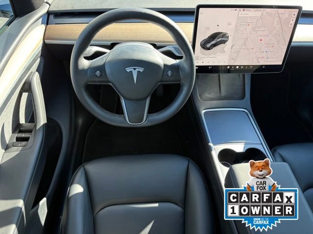 Used 2025 Tesla Model Y Long Range image 10