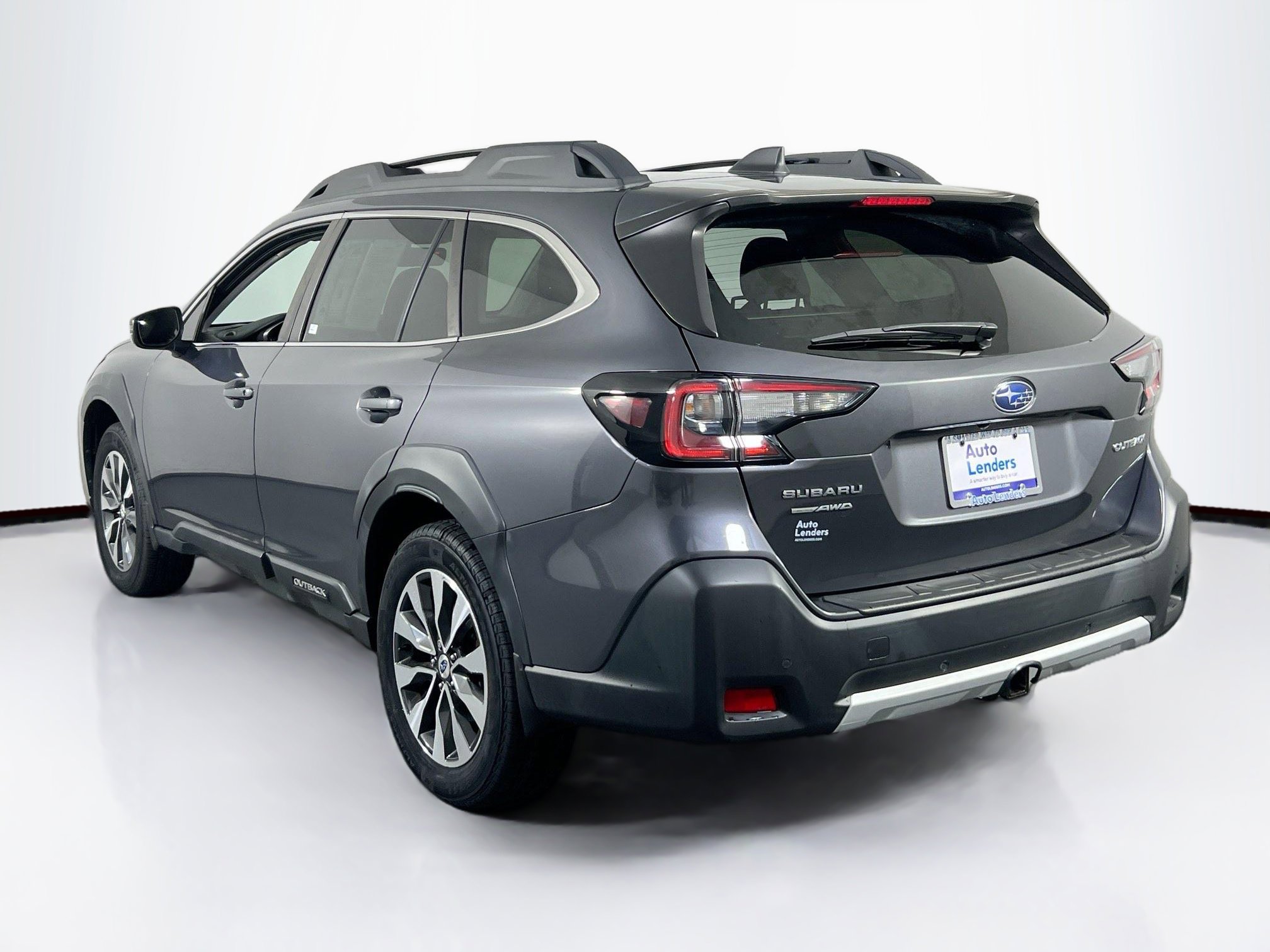 Used 2023 Subaru Outback Limited image 7