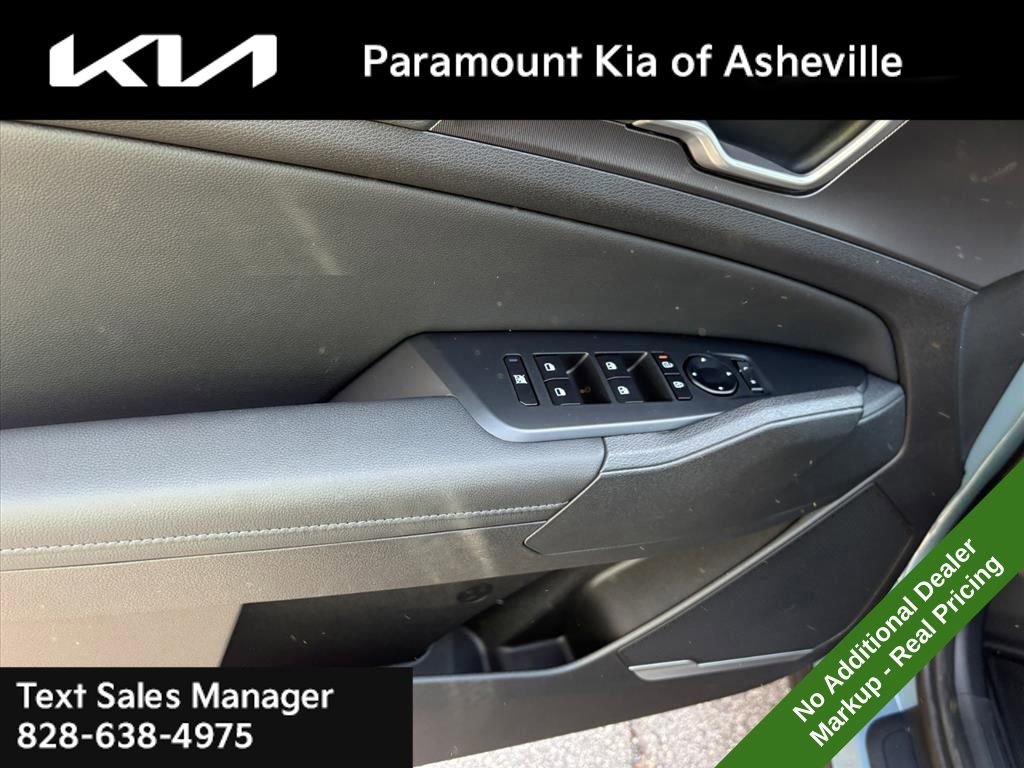 New 2026 Kia Sportage EX AWD/4WD image 25