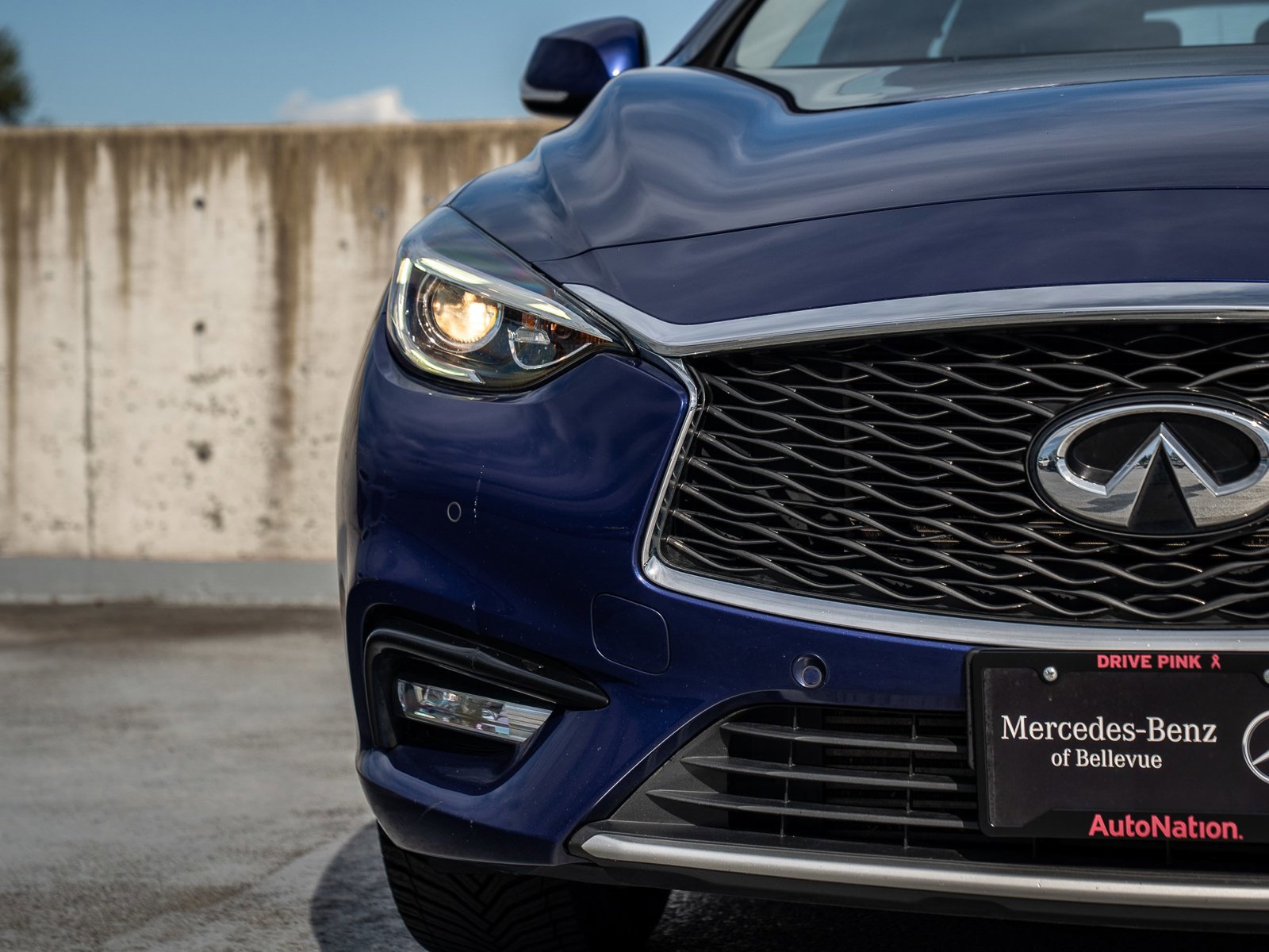 Used 2018 INFINITI QX30 Premium w/ Navigation Package FWD image 7