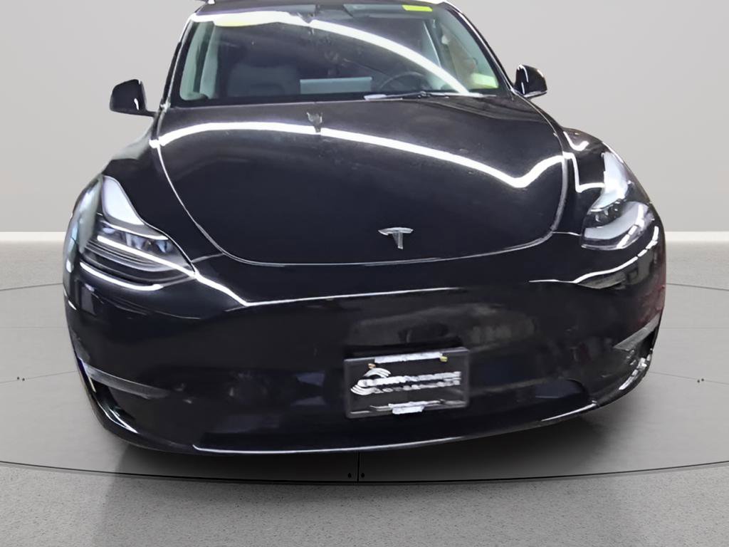 Used 2024 Tesla Model Y Performance image 3