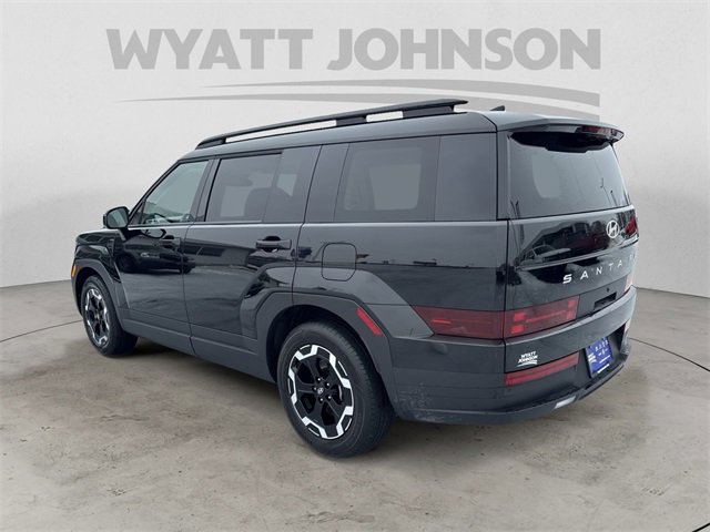 Used 2025 Hyundai Santa Fe SEL image 3