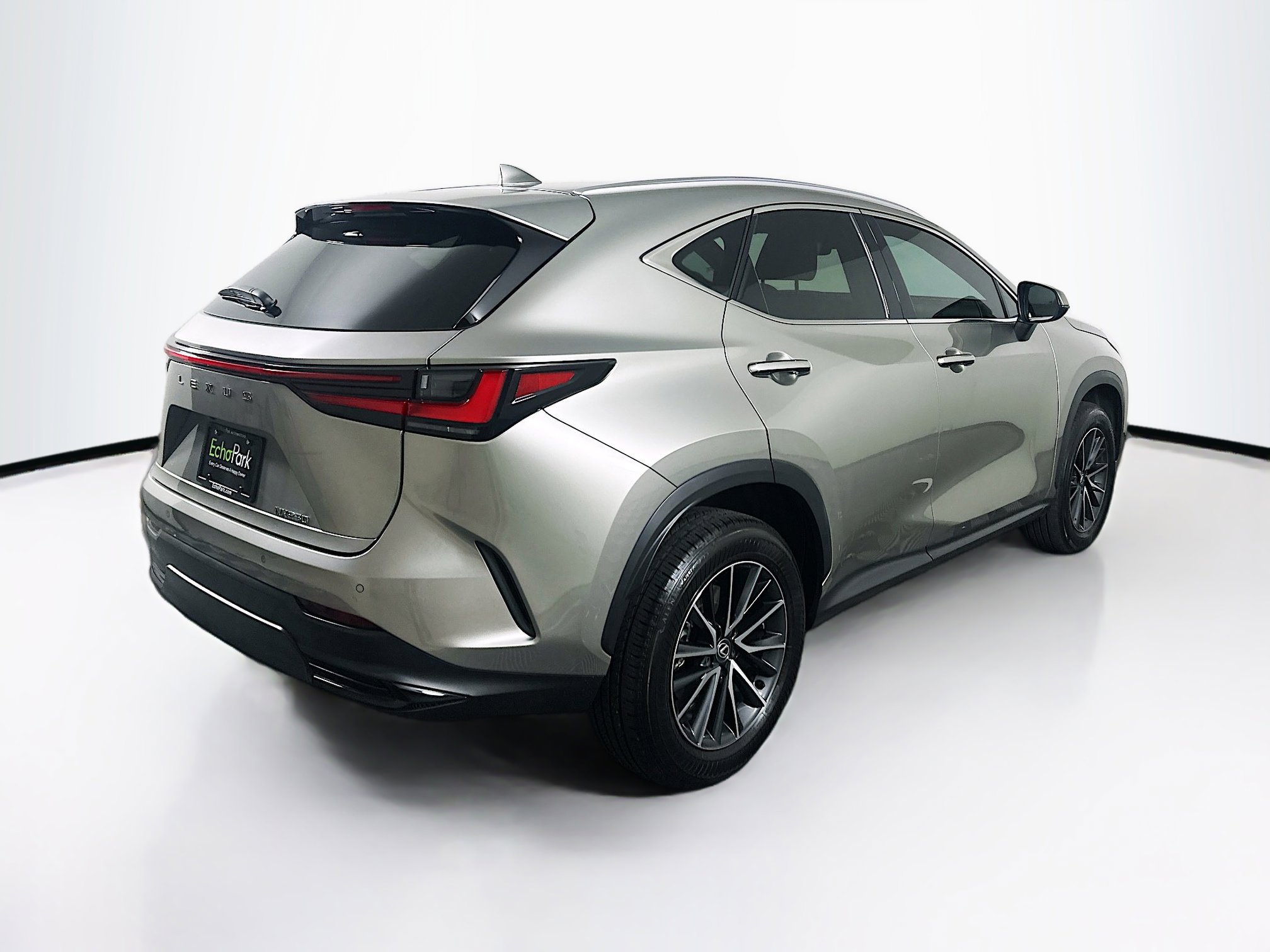 Used 2025 Lexus NX 250 FWD w/ Cold Area Package image 9