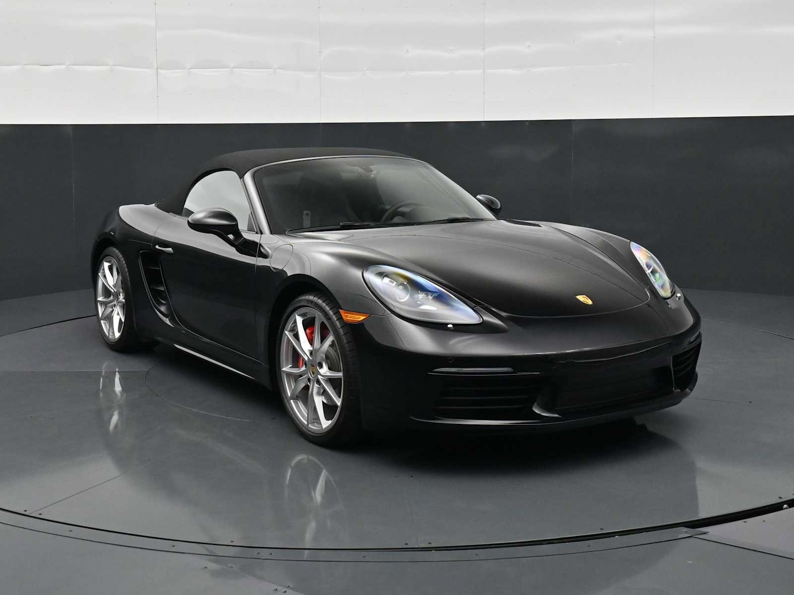 Certified 2024 Porsche 718 Boxster S RWD image 23