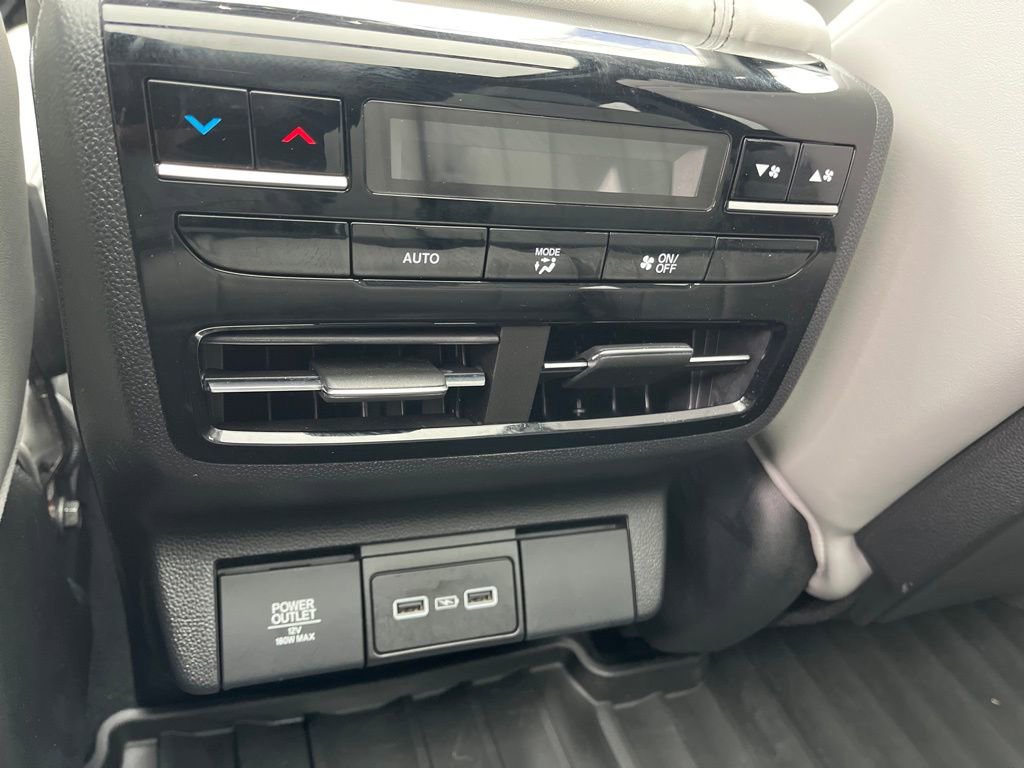 Certified 2023 Acura MDX SH-AWD w/ Technology Package image 17