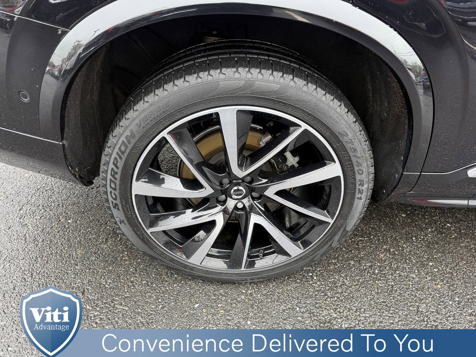 Certified 2024 Volvo XC90 B6 Plus AWD/4WD image 14