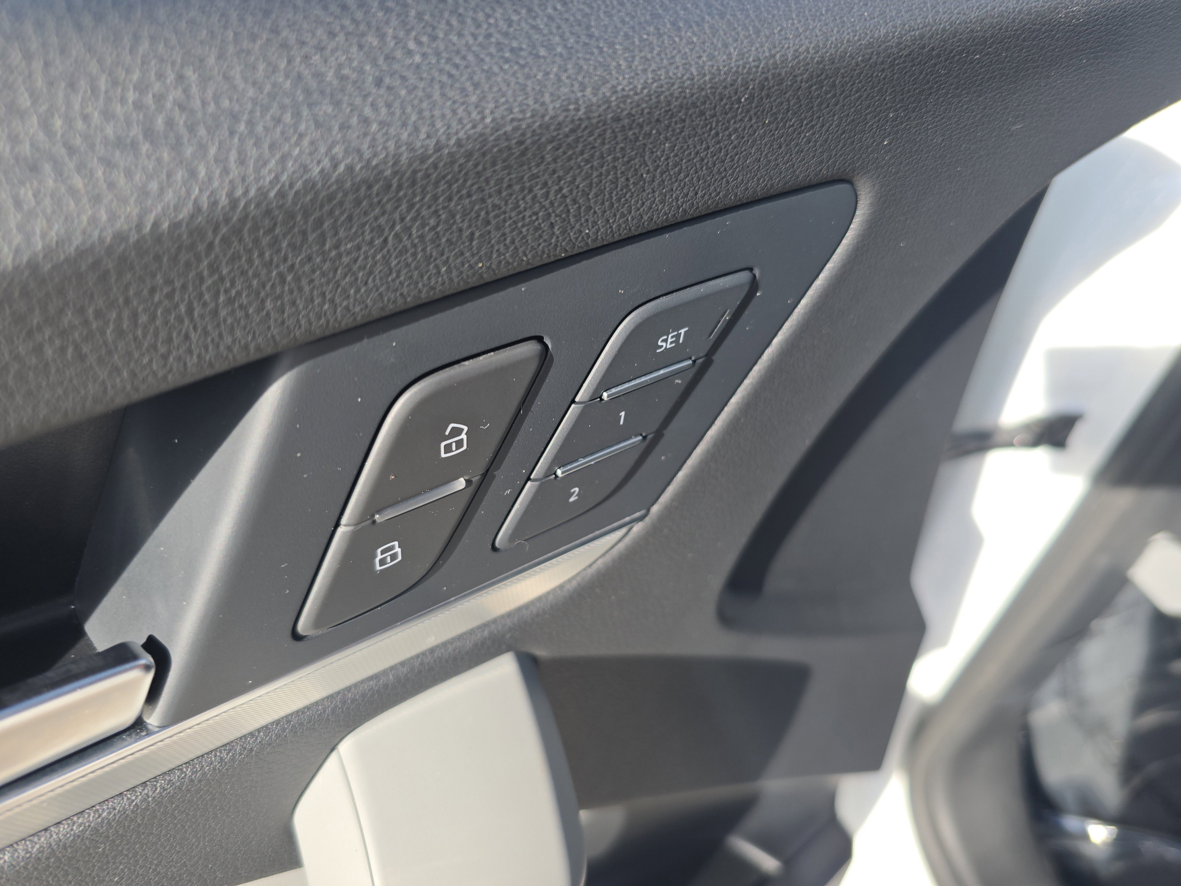 Used 2025 Audi Q5 2.0T Premium image 19