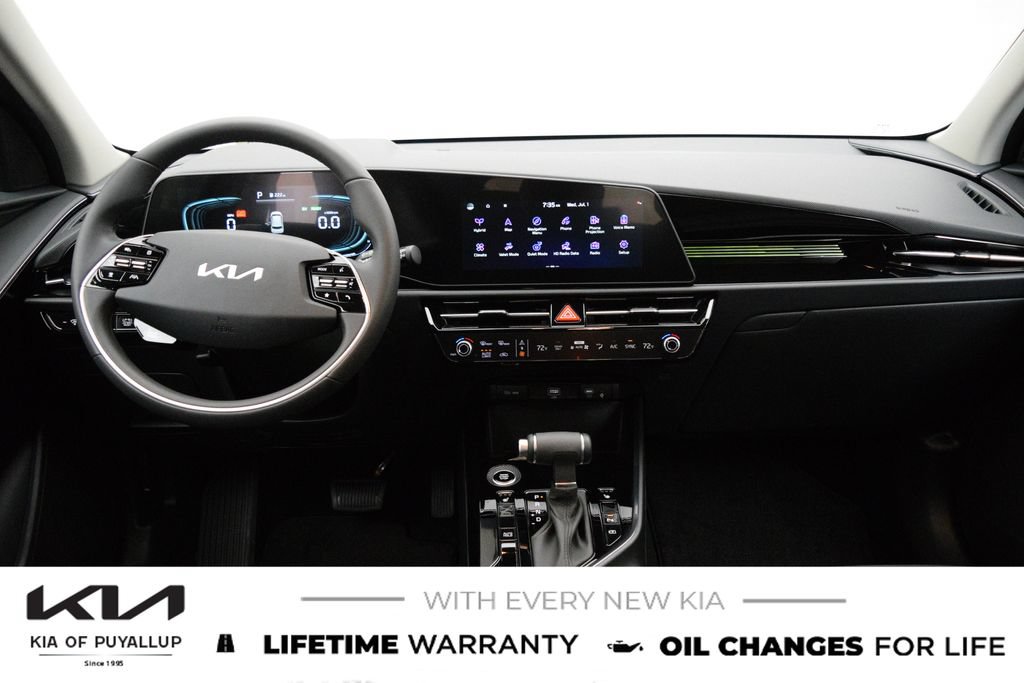 New 2026 Kia Niro EX FWD image 17