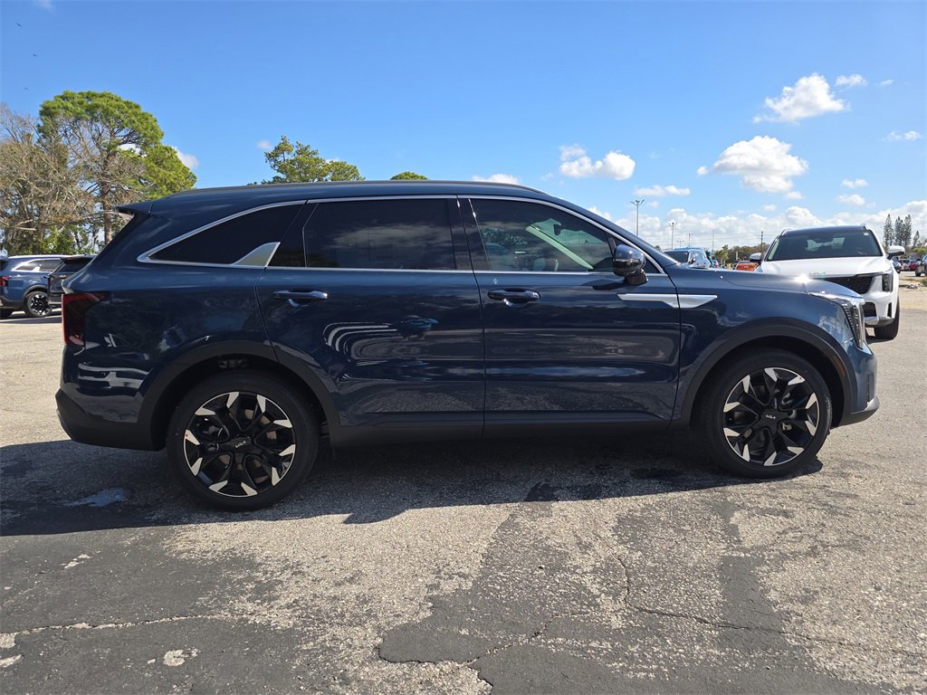 New 2026 Kia Sorento SX image 9