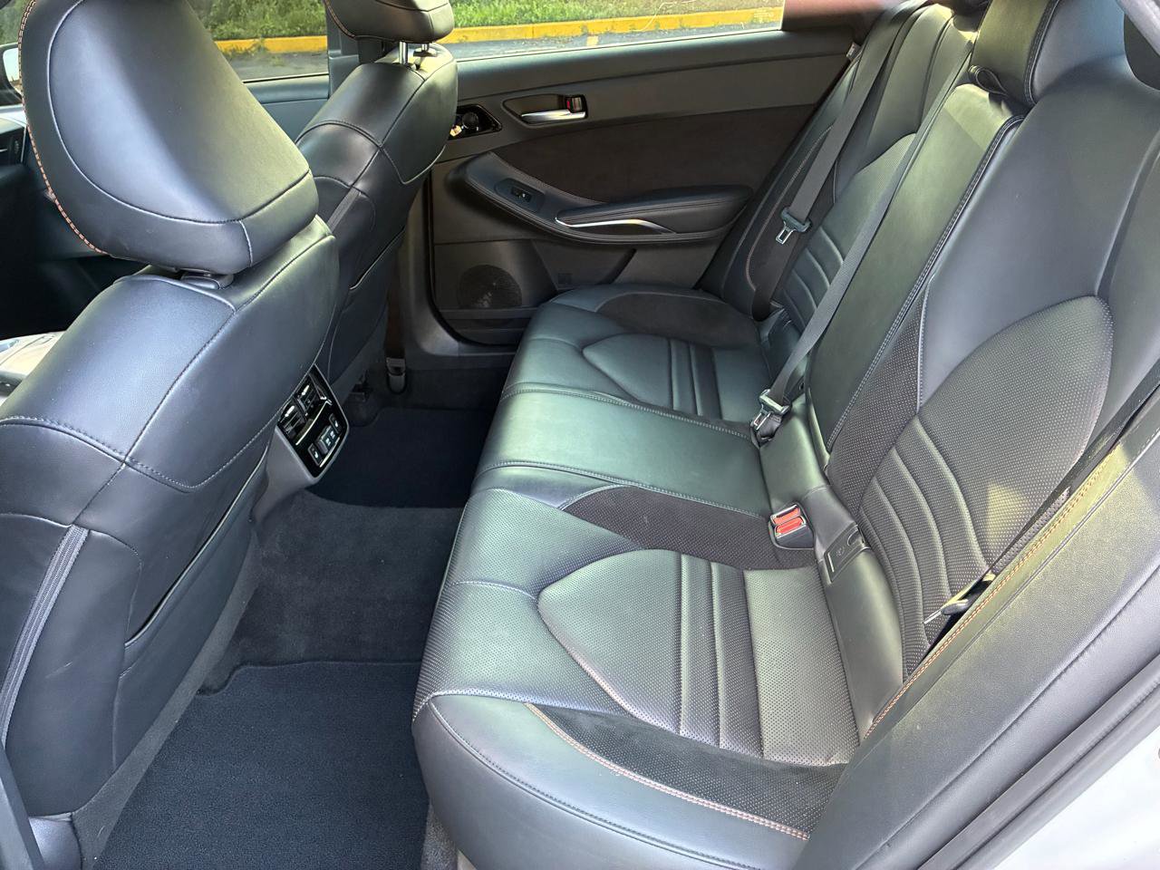 Used 2019 Toyota Avalon Touring FWD image 16