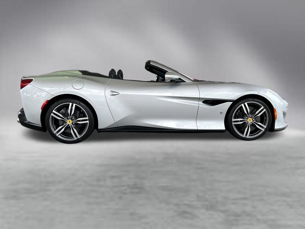 Used 2019 Ferrari Portofino RWD image 12