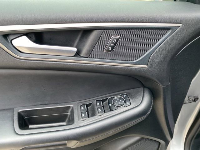 Used 2024 Ford Edge SEL image 21