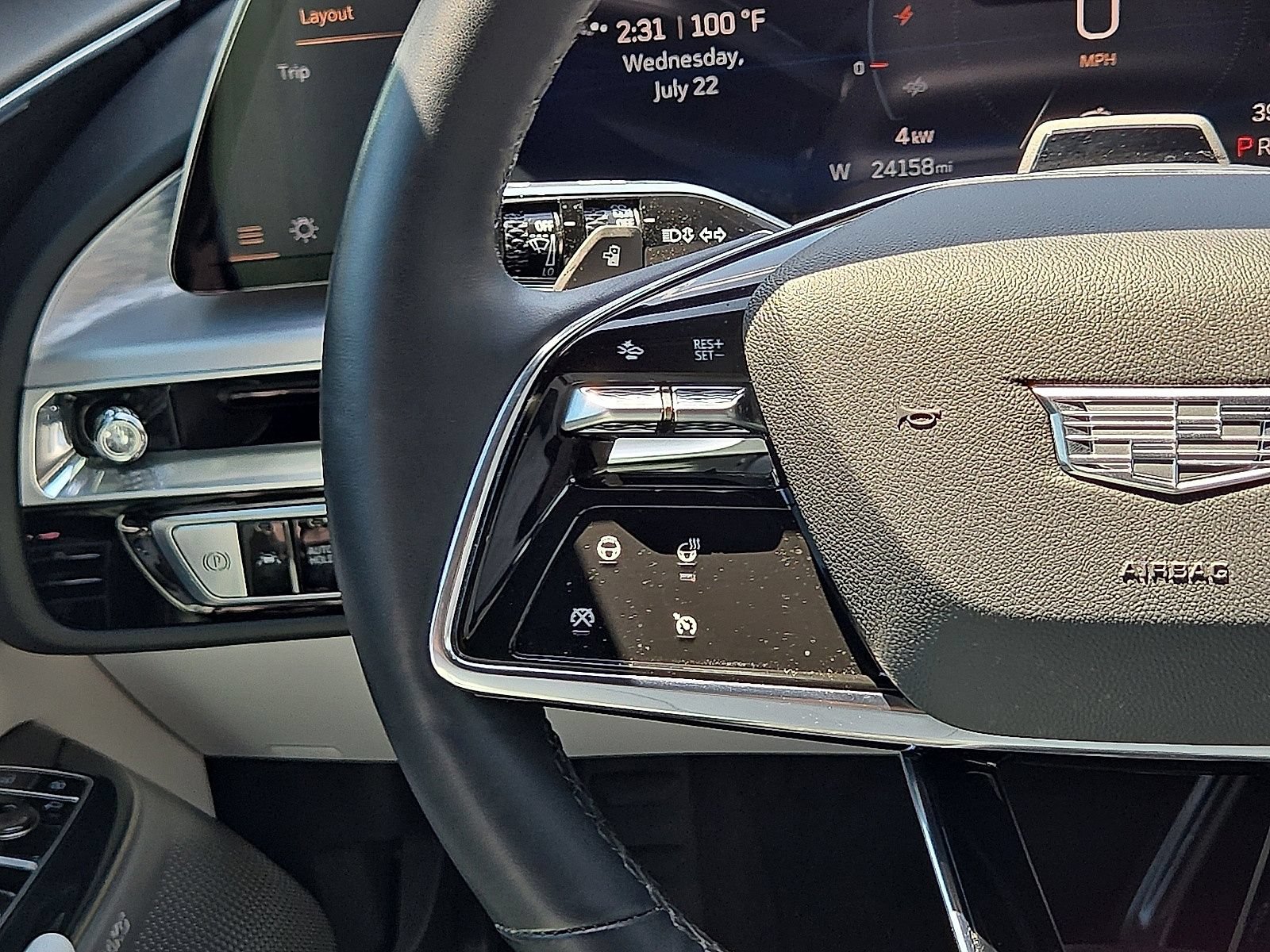 Used 2024 Cadillac Lyriq Sport AWD/4WD image 20