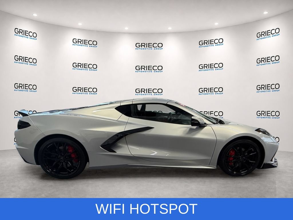 Used 2024 Chevrolet Corvette Stingray Premium Cpe RWD image 8
