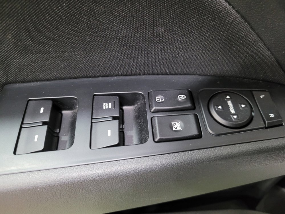 Used 2018 Hyundai Elantra SEL FWD image 27