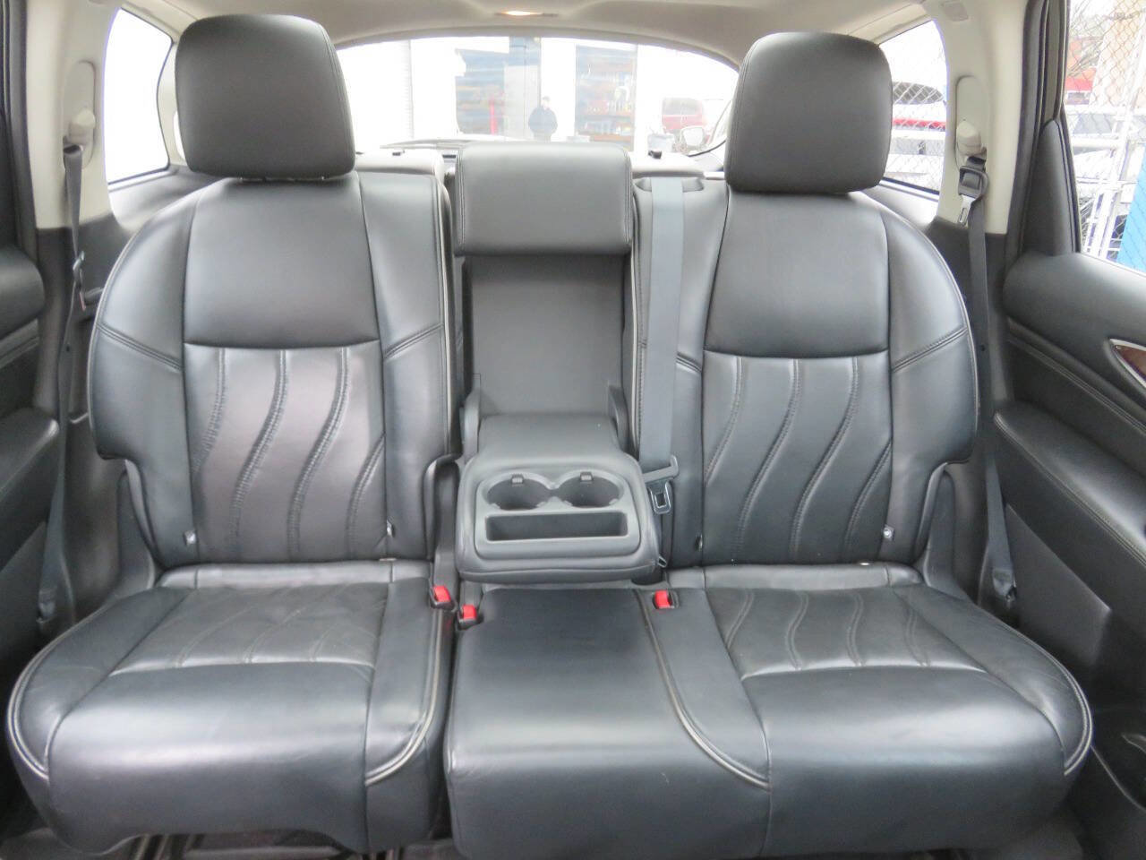 Used 2014 INFINITI QX60 AWD w/ Deluxe Touring Package image 24