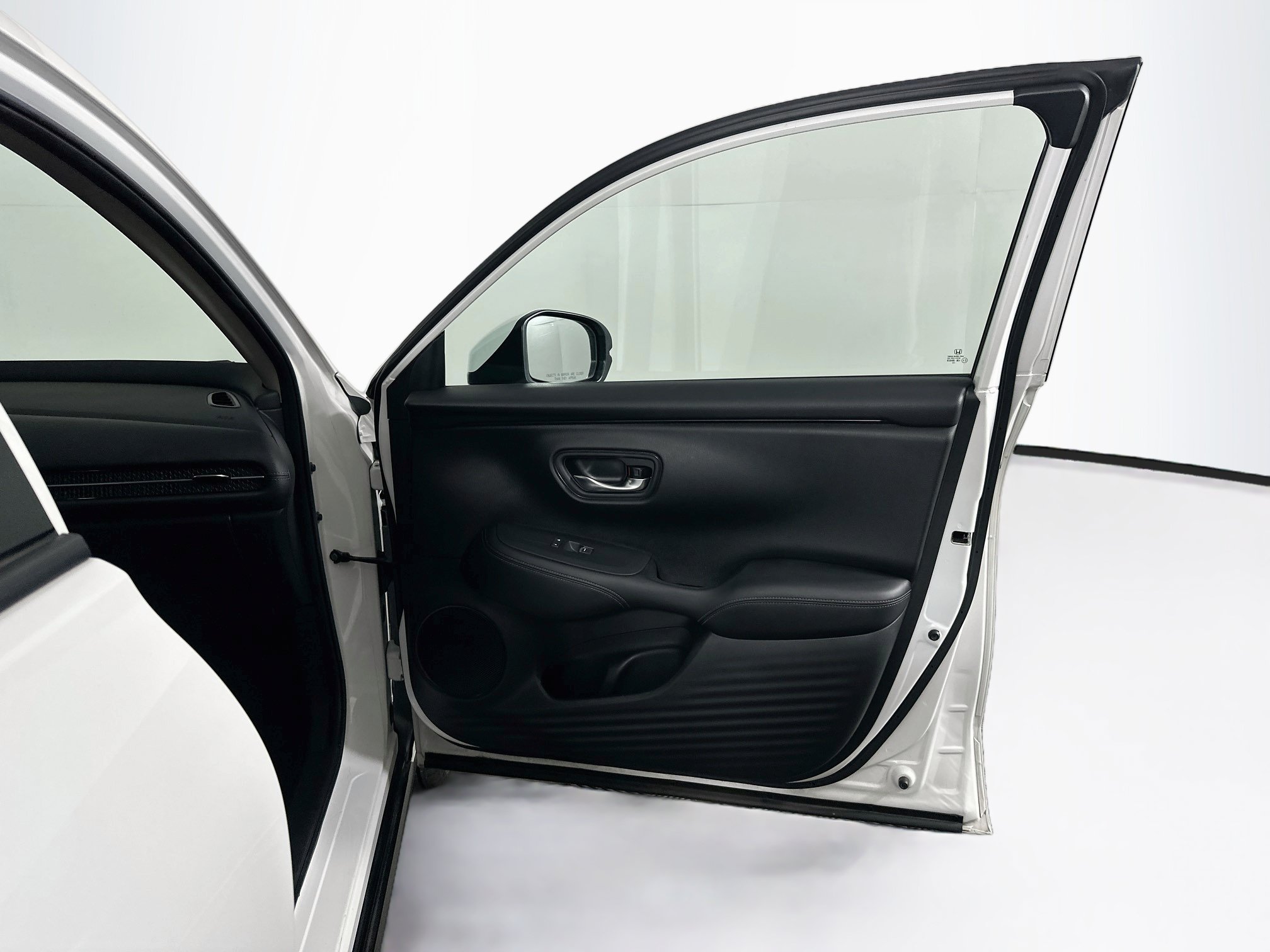 Used 2024 Honda HR-V EX-L image 31