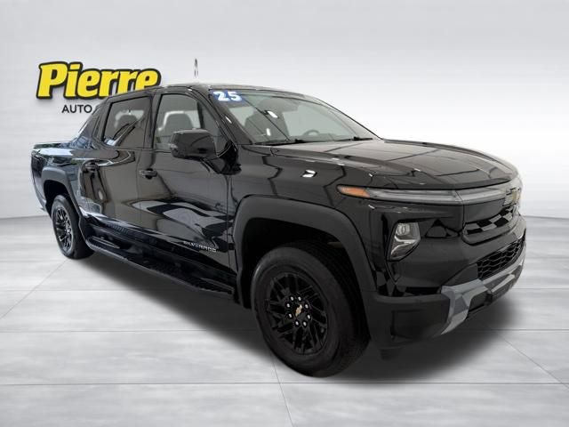 Used 2025 Chevrolet Silverado EV LT AWD/4WD image 8