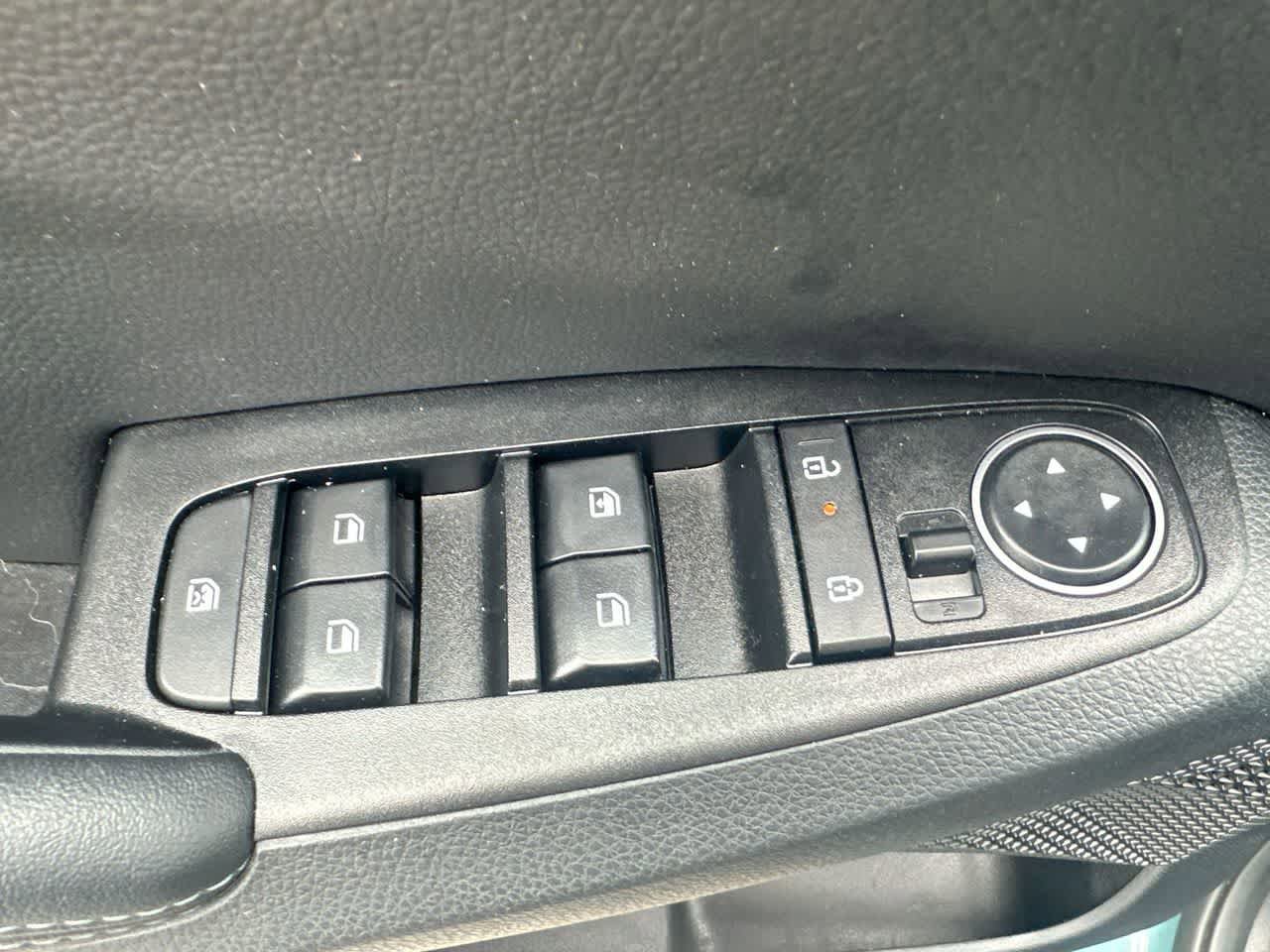 Used 2024 Kia Seltos S FWD image 17
