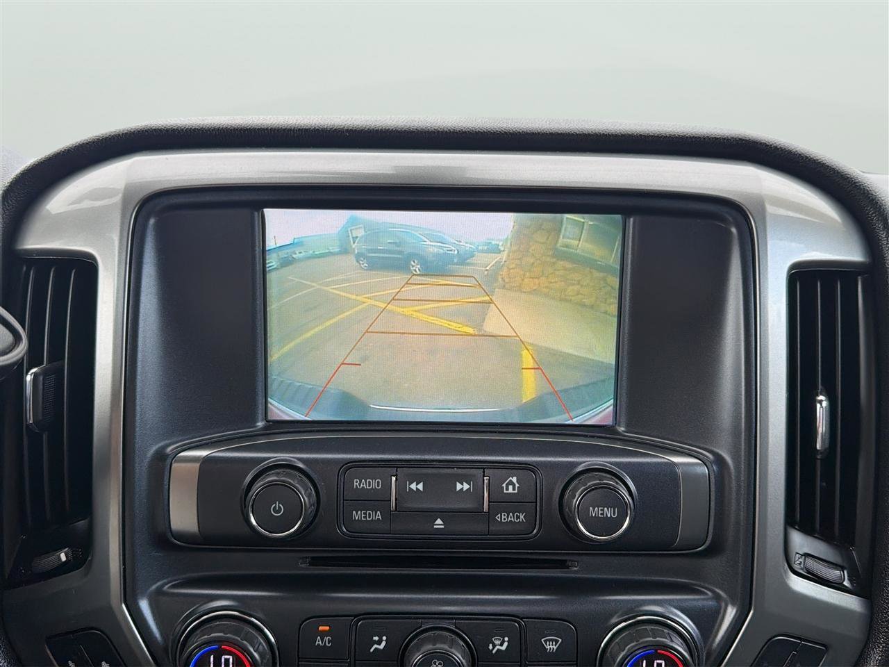 Used 2018 Chevrolet Silverado 1500 LT w/ Max Trailering Package AWD/4WD image 26