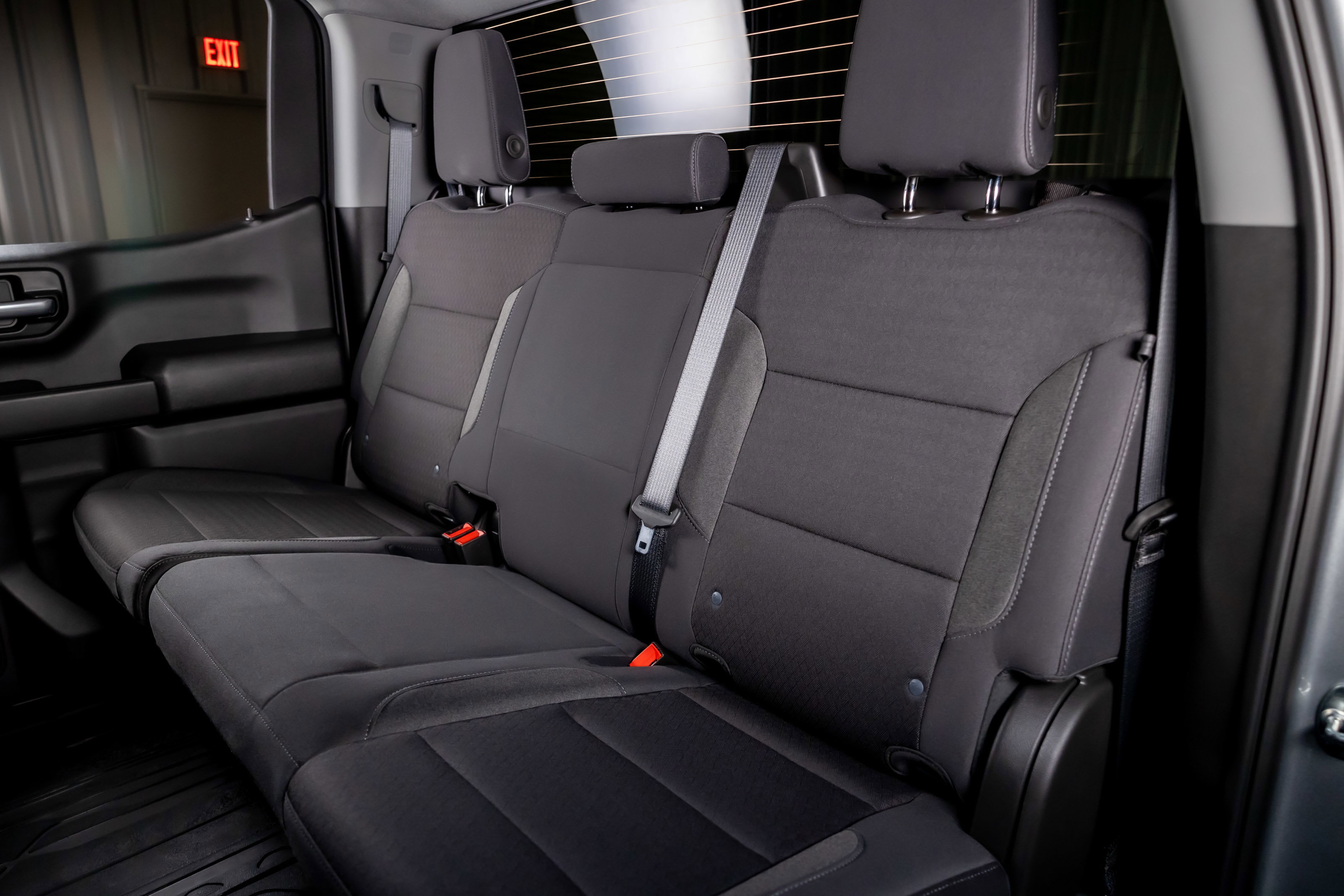 Used 2025 Chevrolet Silverado 1500 Custom image 15