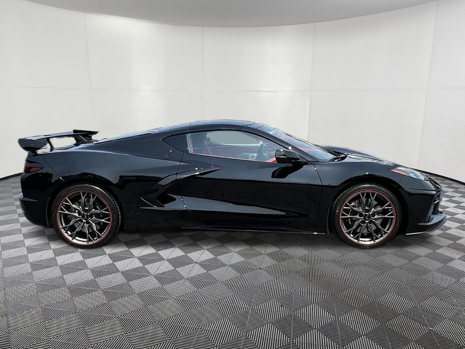 Used 2023 Chevrolet Corvette Stingray Premium Cpe w/ Z51 Performance Package RWD image 7
