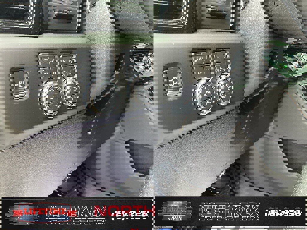 Used 2025 GMC Sierra 2500 AT4 w/ AT4 Premium Plus Package image 7