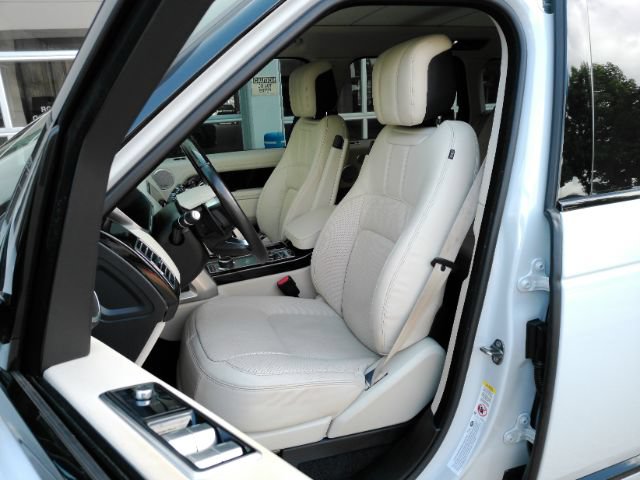Used 2021 Land Rover Range Rover HSE AWD/4WD image 5