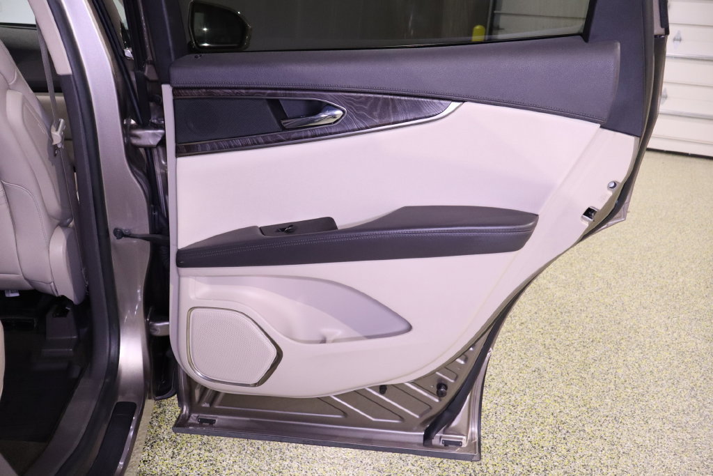 Used 2019 Lincoln Nautilus Select FWD image 39