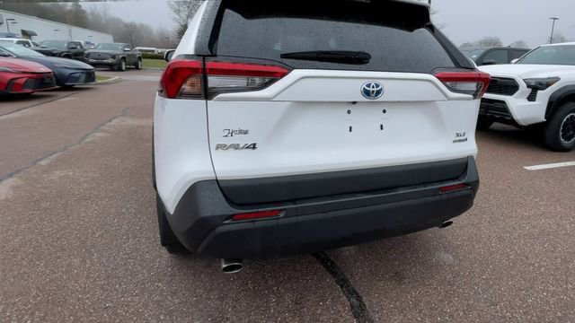 Certified 2021 Toyota RAV4 XLE w/ Convenience Package AWD/4WD image 3