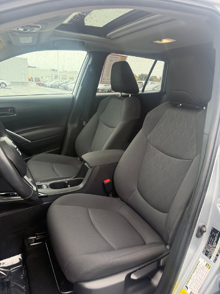 Used 2023 Toyota Corolla Cross LE w/ Moonroof Package AWD/4WD image 25