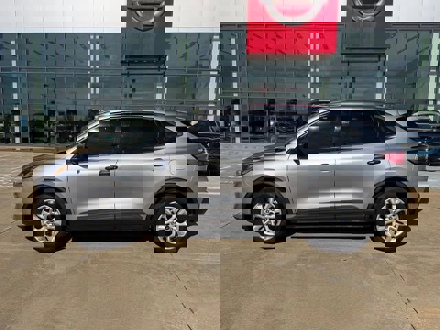 Used 2021 Ford Escape S image 2
