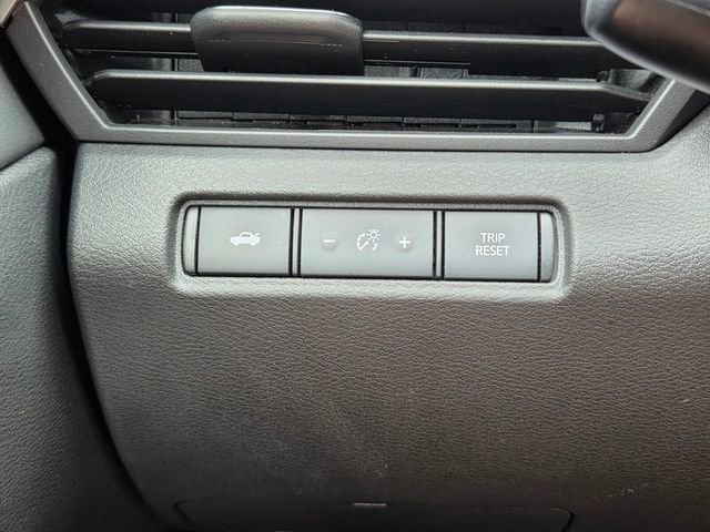 Used 2025 Nissan Altima 2.5 SR FWD image 36