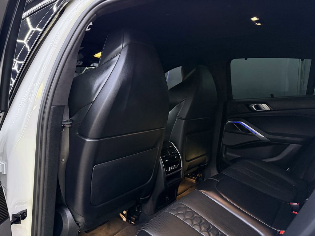 Used 2021 BMW X6 M w/ Executive Package image 17