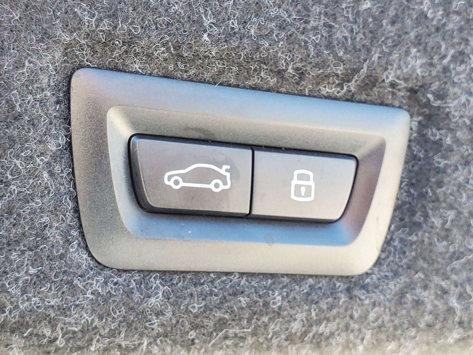 Used 2025 BMW 530i image 9