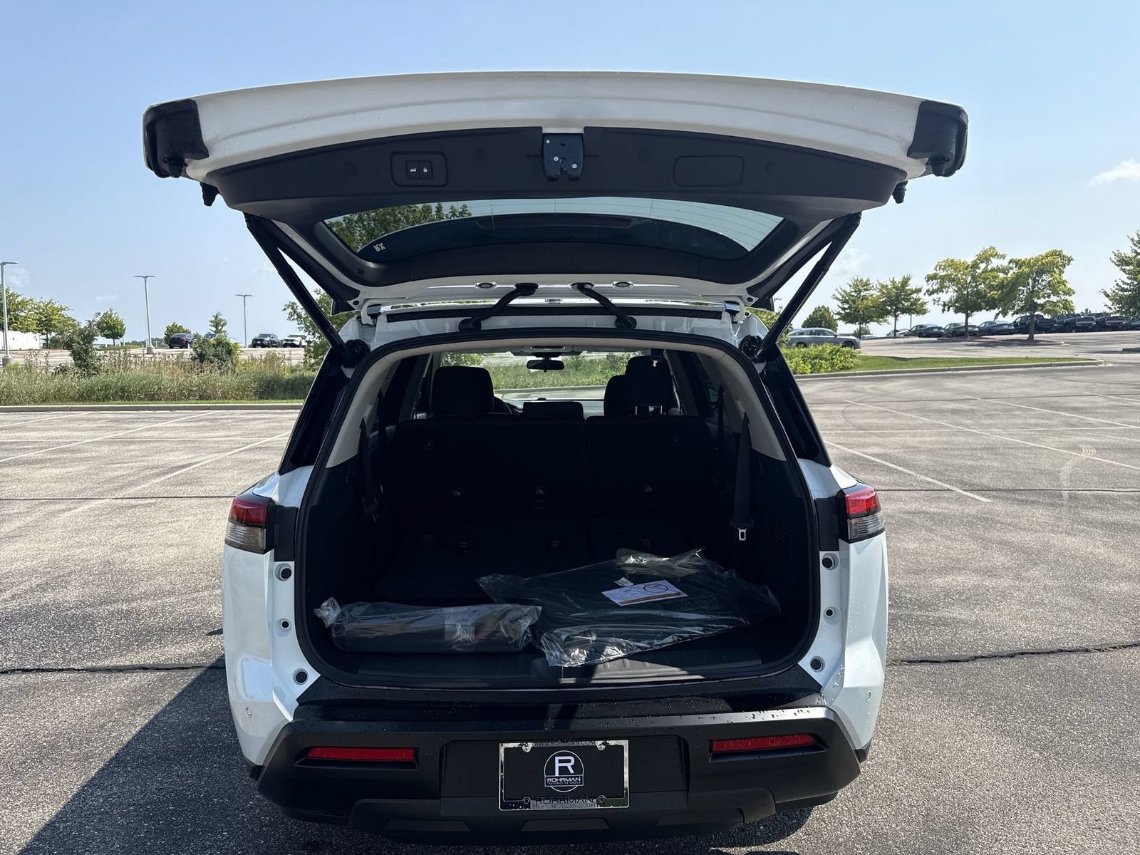 New 2026 Nissan Pathfinder SV AWD/4WD image 12