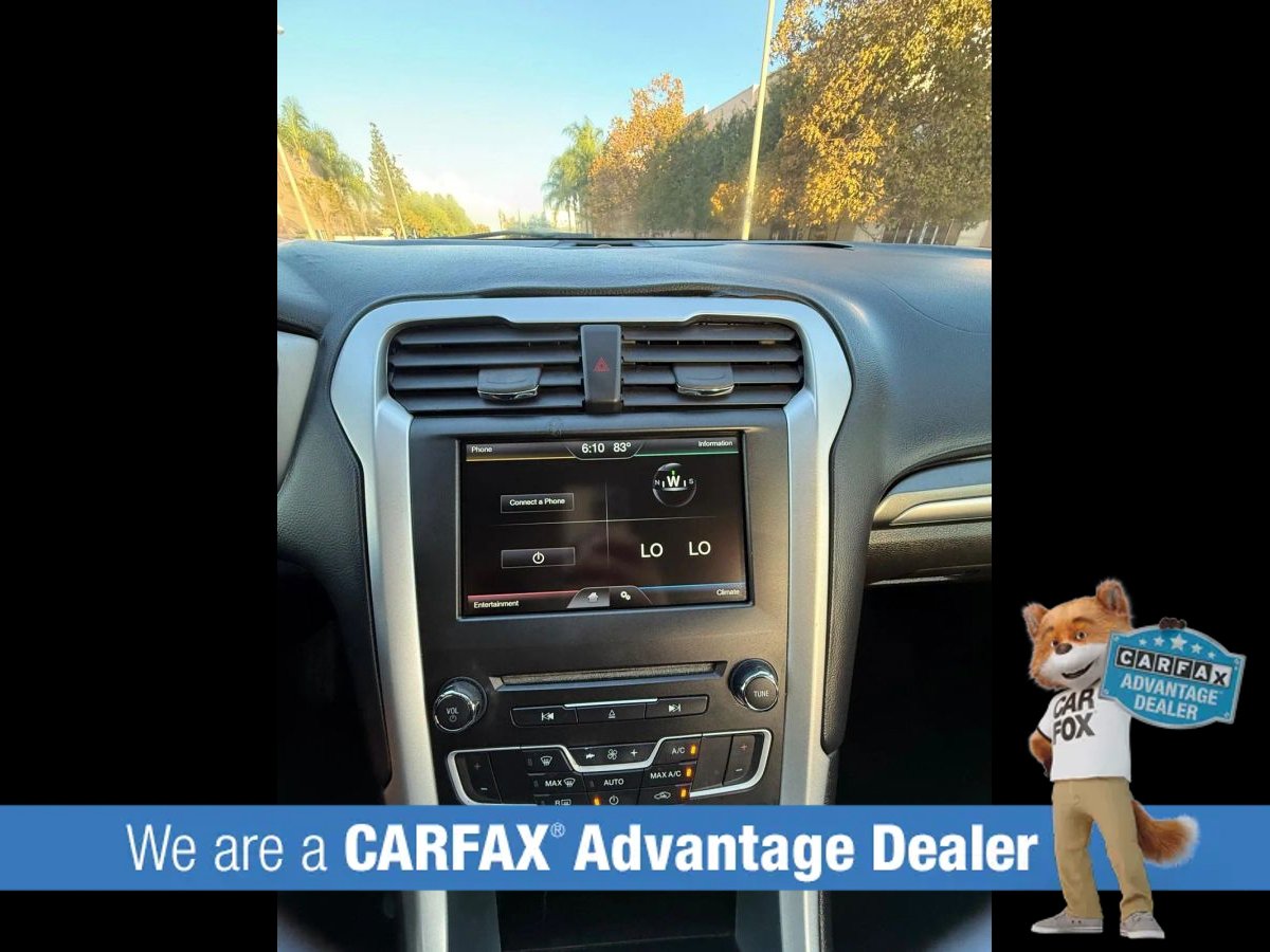 Used 2016 Ford Fusion SE FWD image 53
