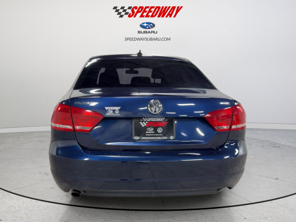 Used 2015 Volkswagen Passat 1.8T Wolfsburg Edition image 8